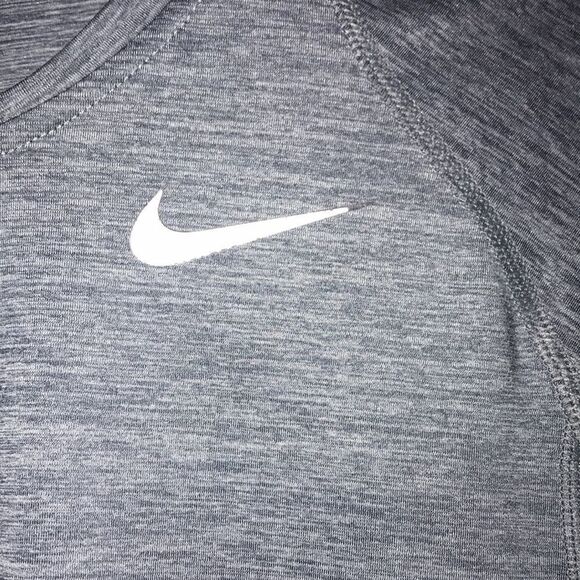Nike x sacai Men's Gray Dri-Fit Fitted Heather Activewear T-Shirt Size Small - Picture 4 of 6